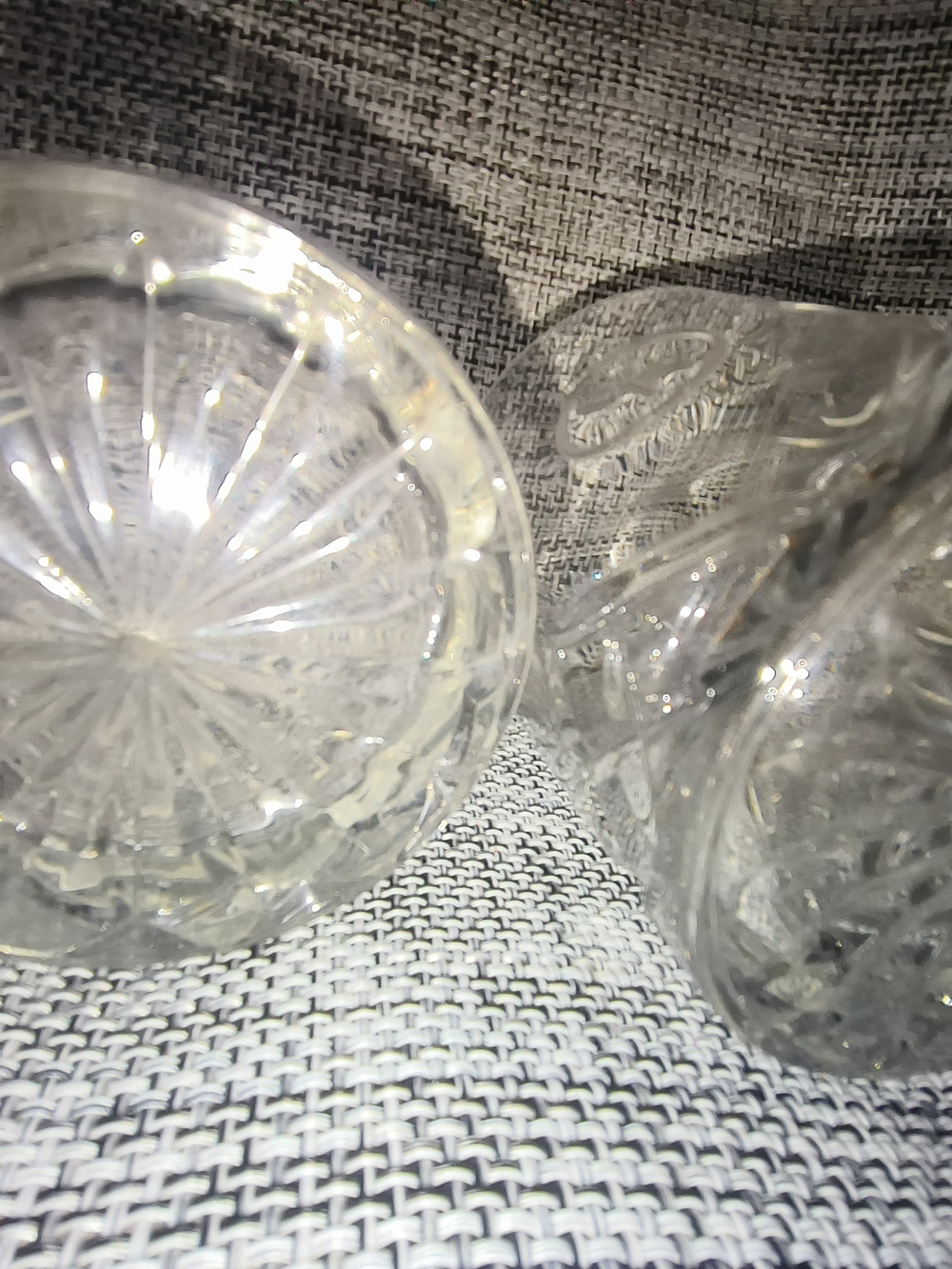 Set of 2 WR Woodford Reserve Bourbon Whiskey Glasses Crystal - Picture 3 of 7